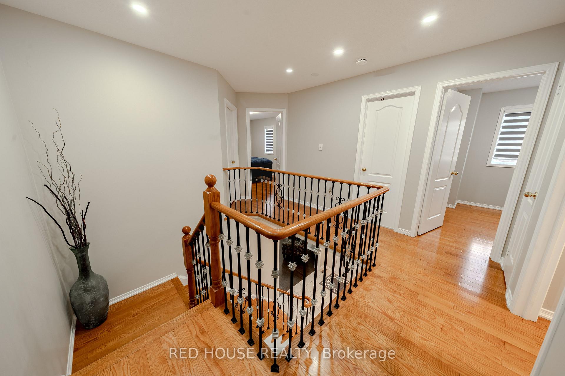 Photo 35 of 46 Passfield Trail, Brampton, Bram East — HOMEH