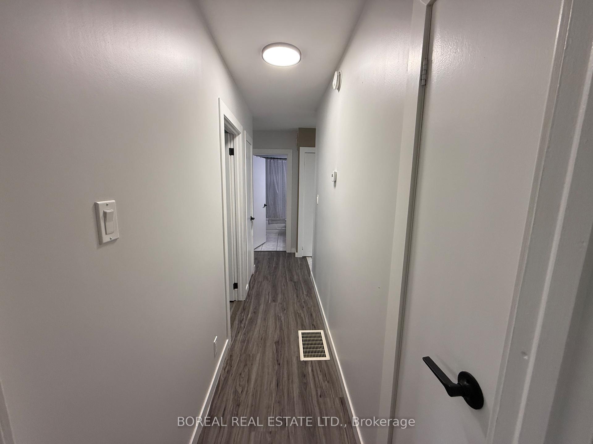 Photo 17 of 252 Fourteenth Avenue, Cochrane — HOMEH