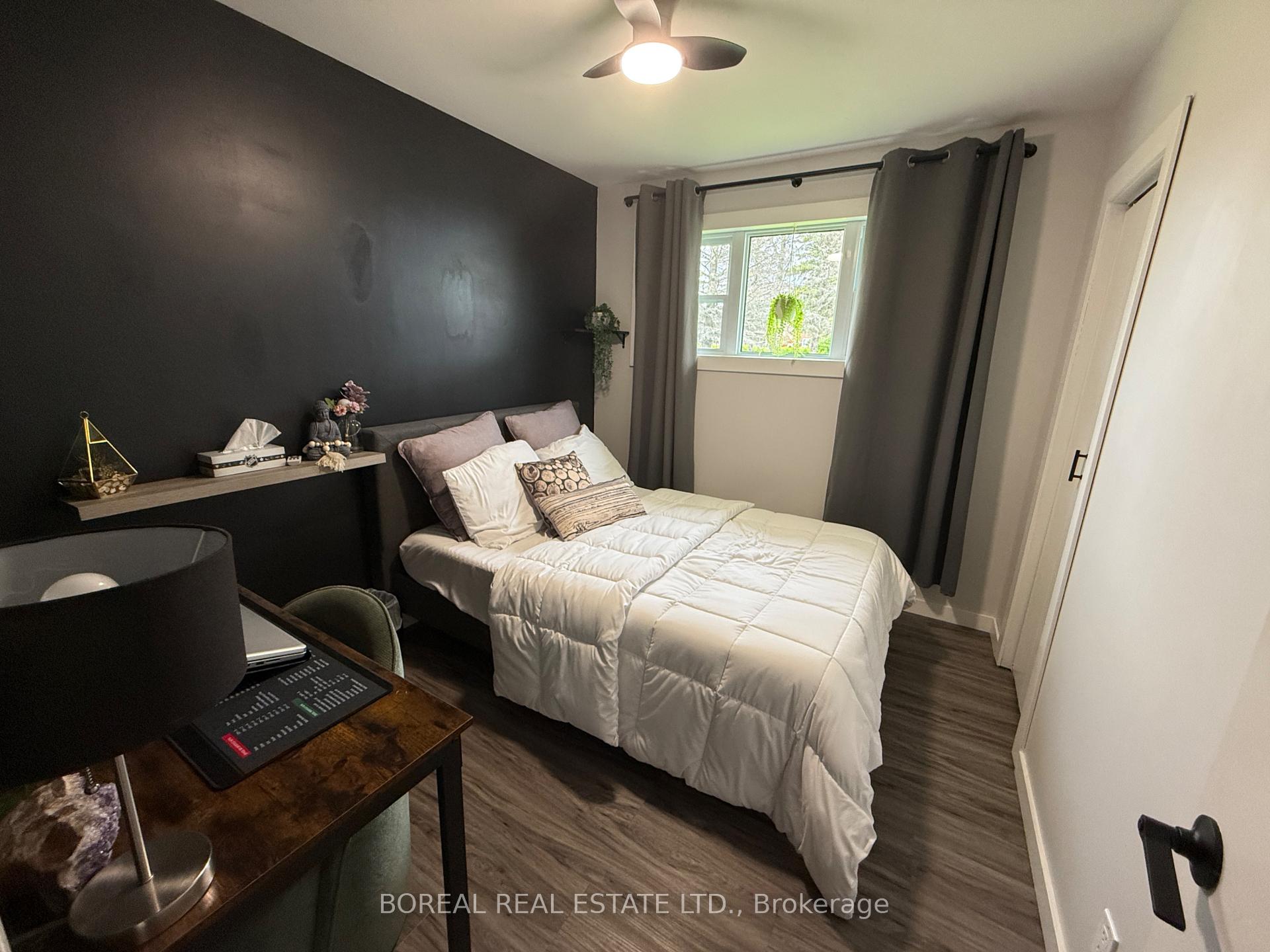 Photo 20 of 252 Fourteenth Avenue, Cochrane — HOMEH