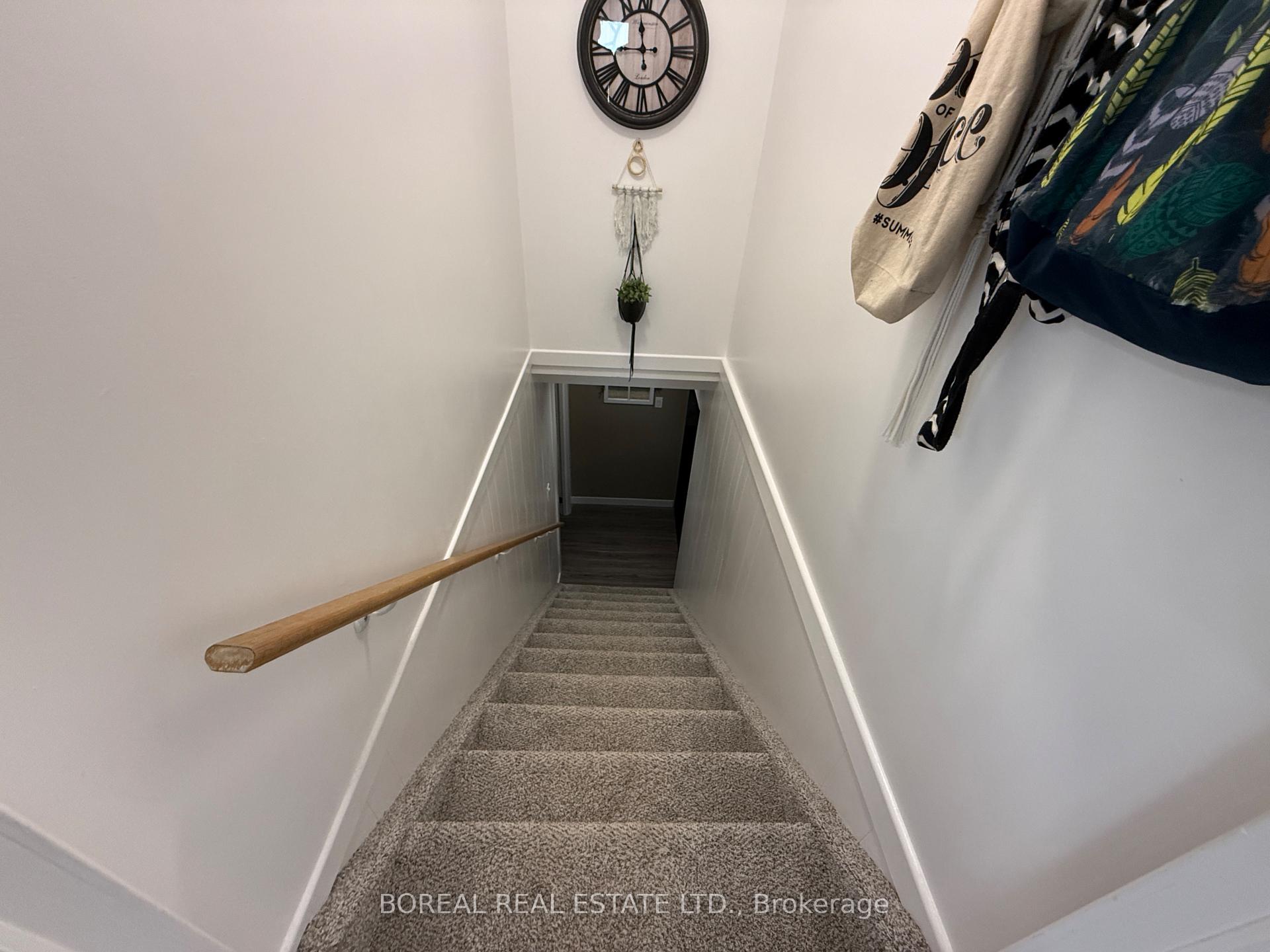 Photo 24 of 252 Fourteenth Avenue, Cochrane — HOMEH