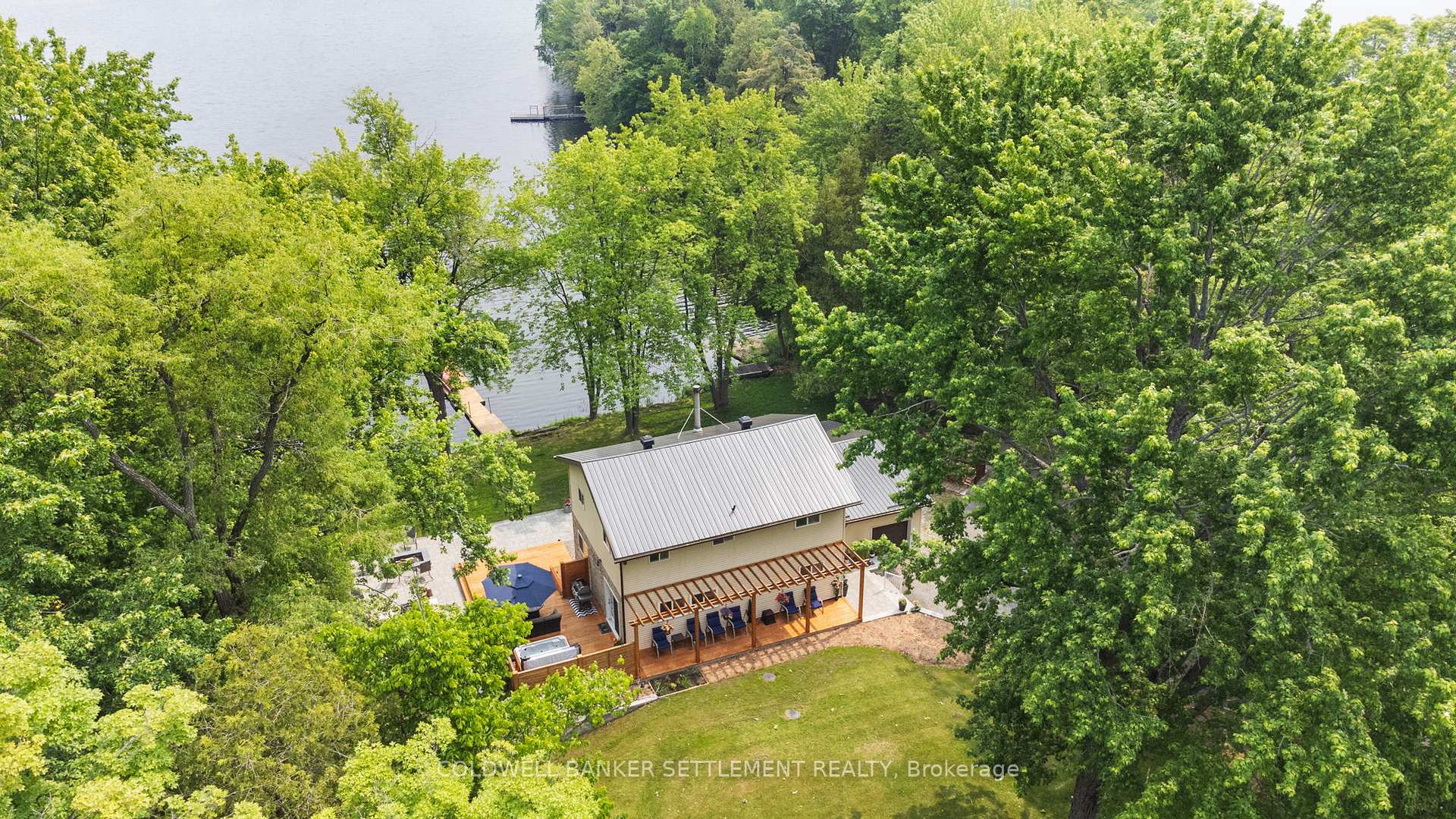 Photo 4 of 1021 Trillium Point Road, Central Frontenac, Frontenac Centre — HOMEH
