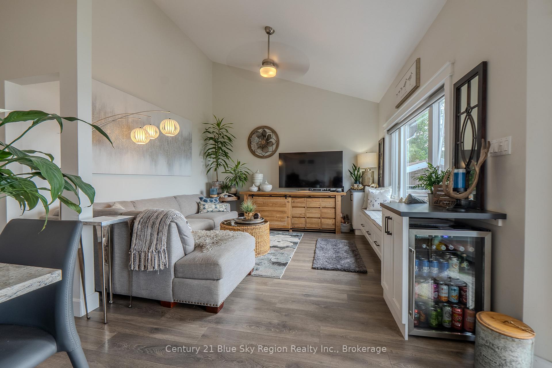 Photo 11 of 687 Main Street S, Callander — HOMEH