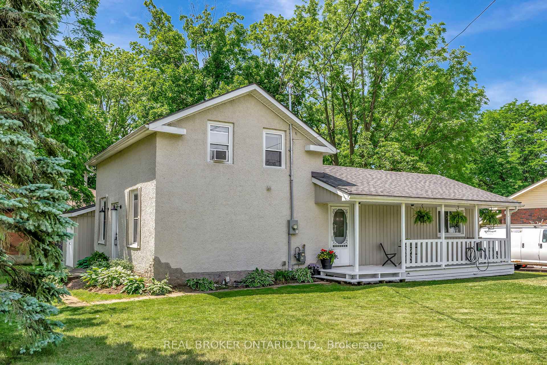 Photo 1 of 5 Maple Avenue N, Brant, Burford — HOMEH