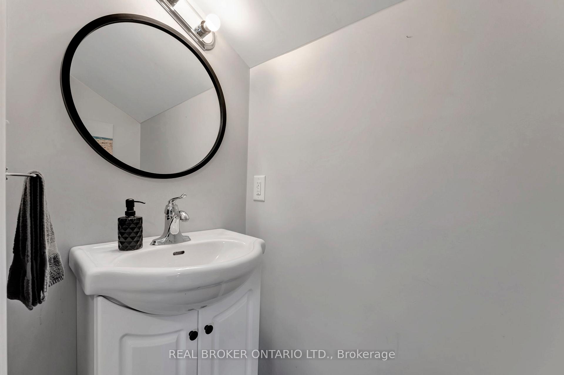 Photo 13 of 5 Maple Avenue N, Brant, Burford — HOMEH