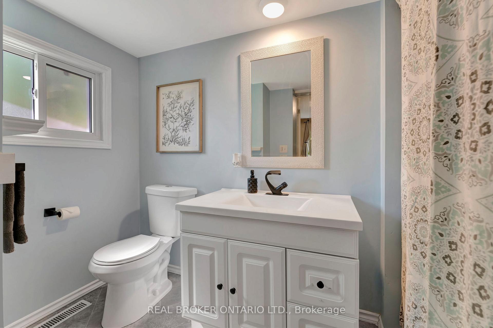 Photo 20 of 5 Maple Avenue N, Brant, Burford — HOMEH