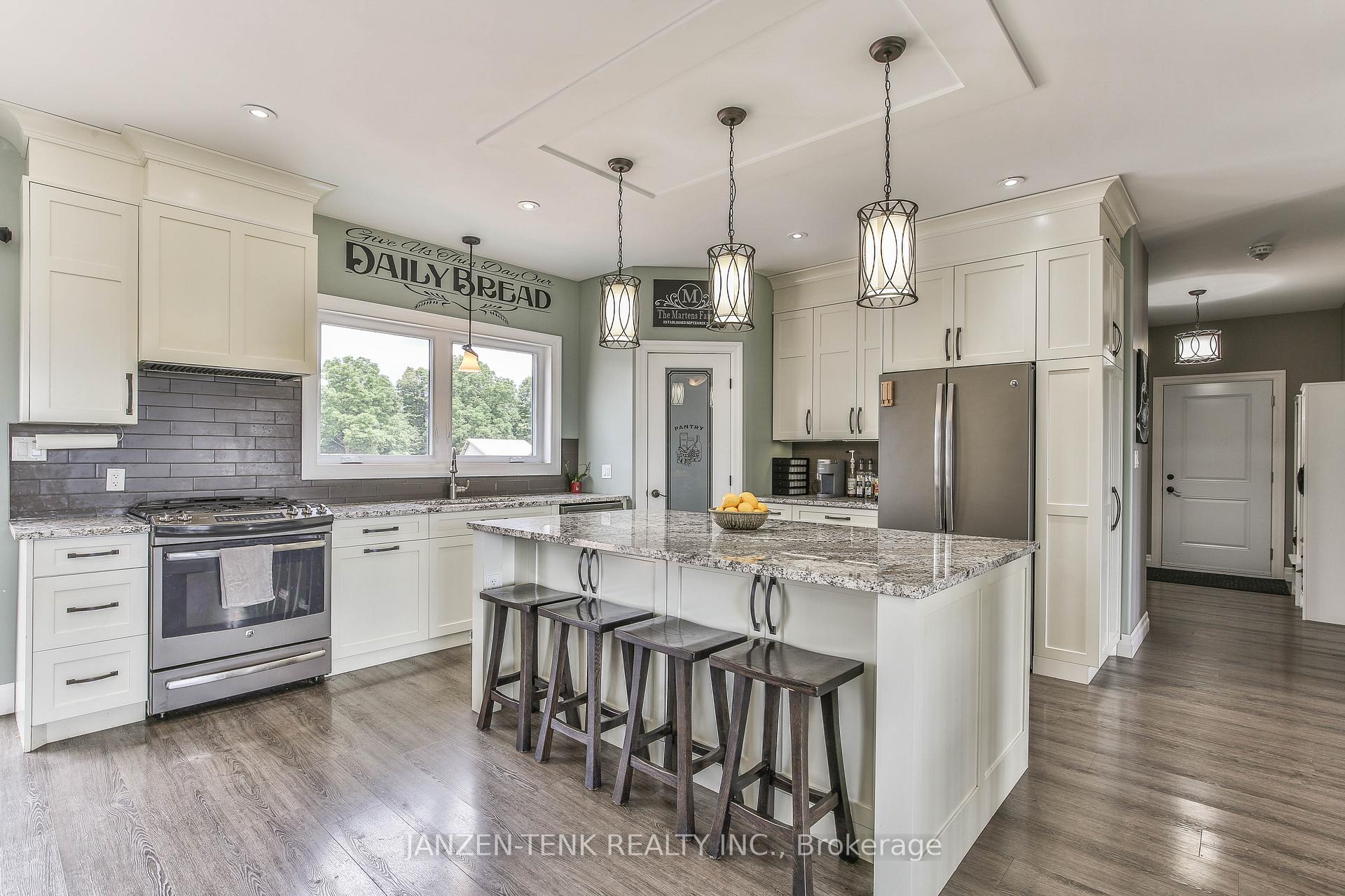 Photo 5 of 53532 Calton Line, Malahide, Calton — HOMEH