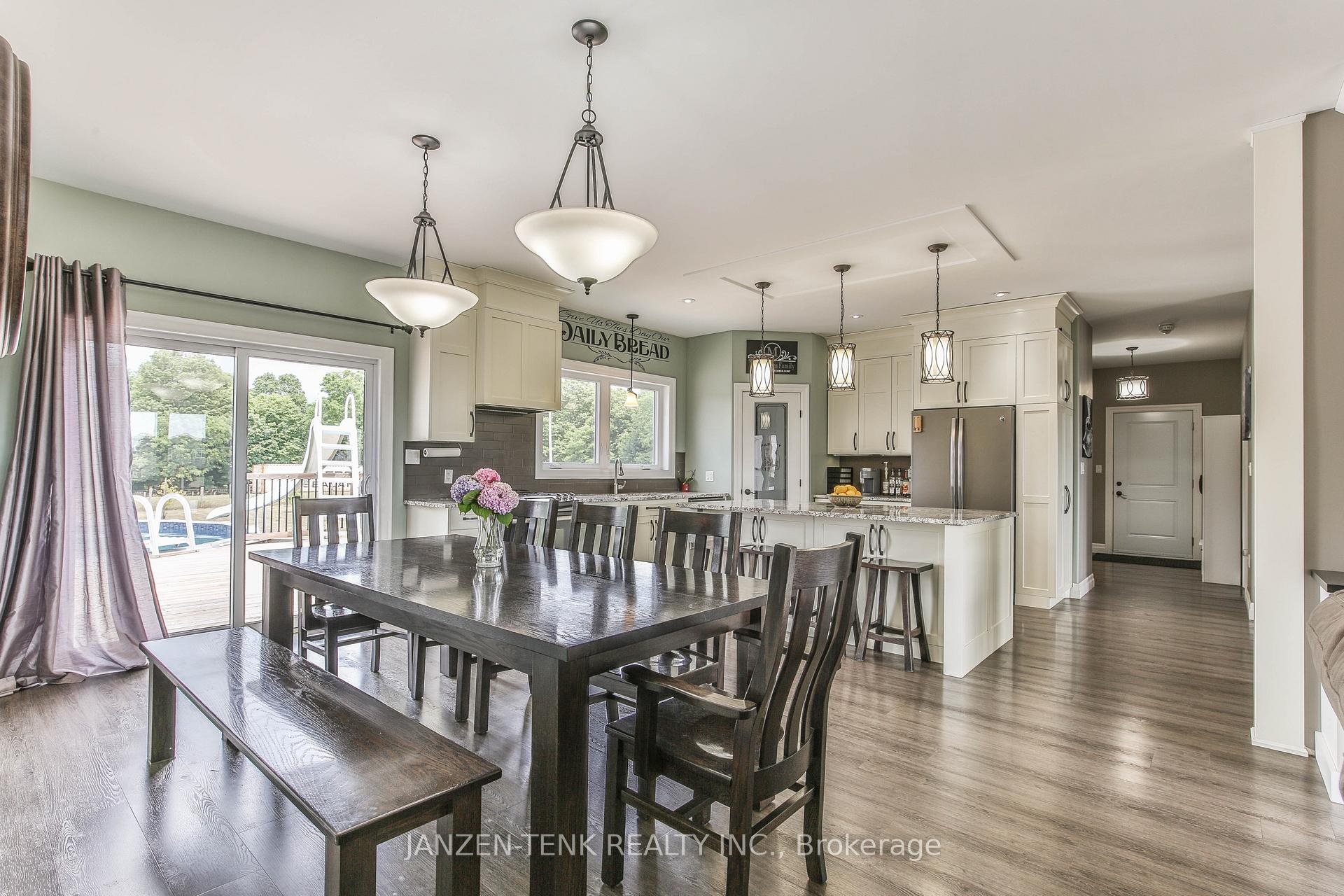 Photo 8 of 53532 Calton Line, Malahide, Calton — HOMEH