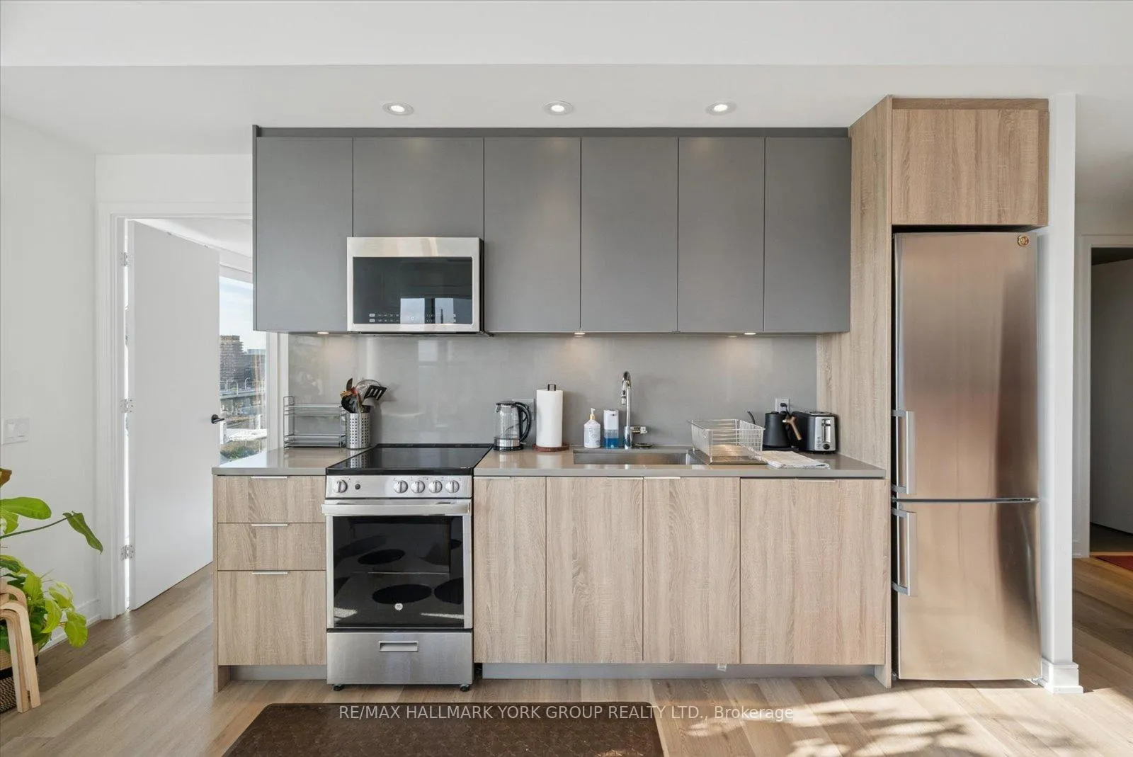 Photo 6 of Unit 1004, 151 Mill Street, Toronto, Waterfront Communities — HOMEH