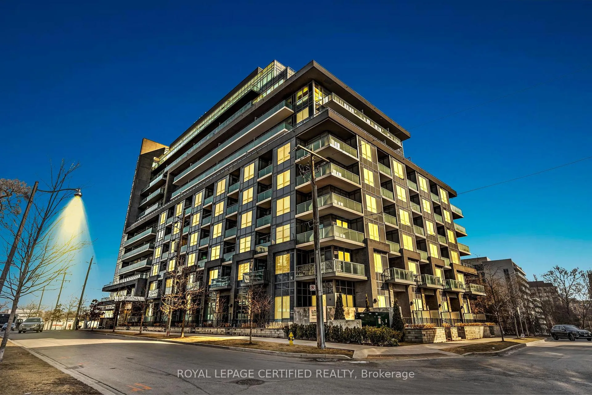 Front of Unit 304, 7 Kenaston Gardens
