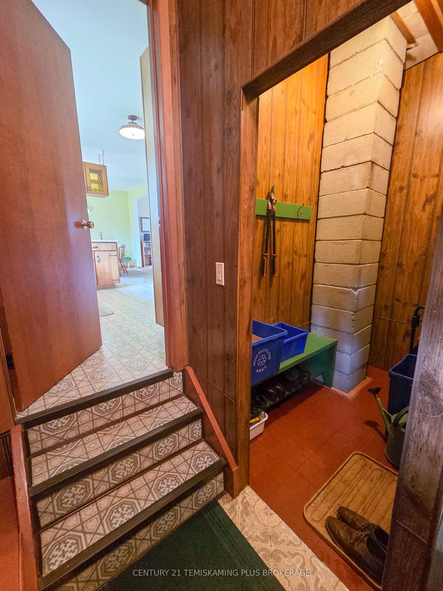 Photo 5 of 428120 Chamberlain 3 Road, Englehart, Central Timiskaming — HOMEH