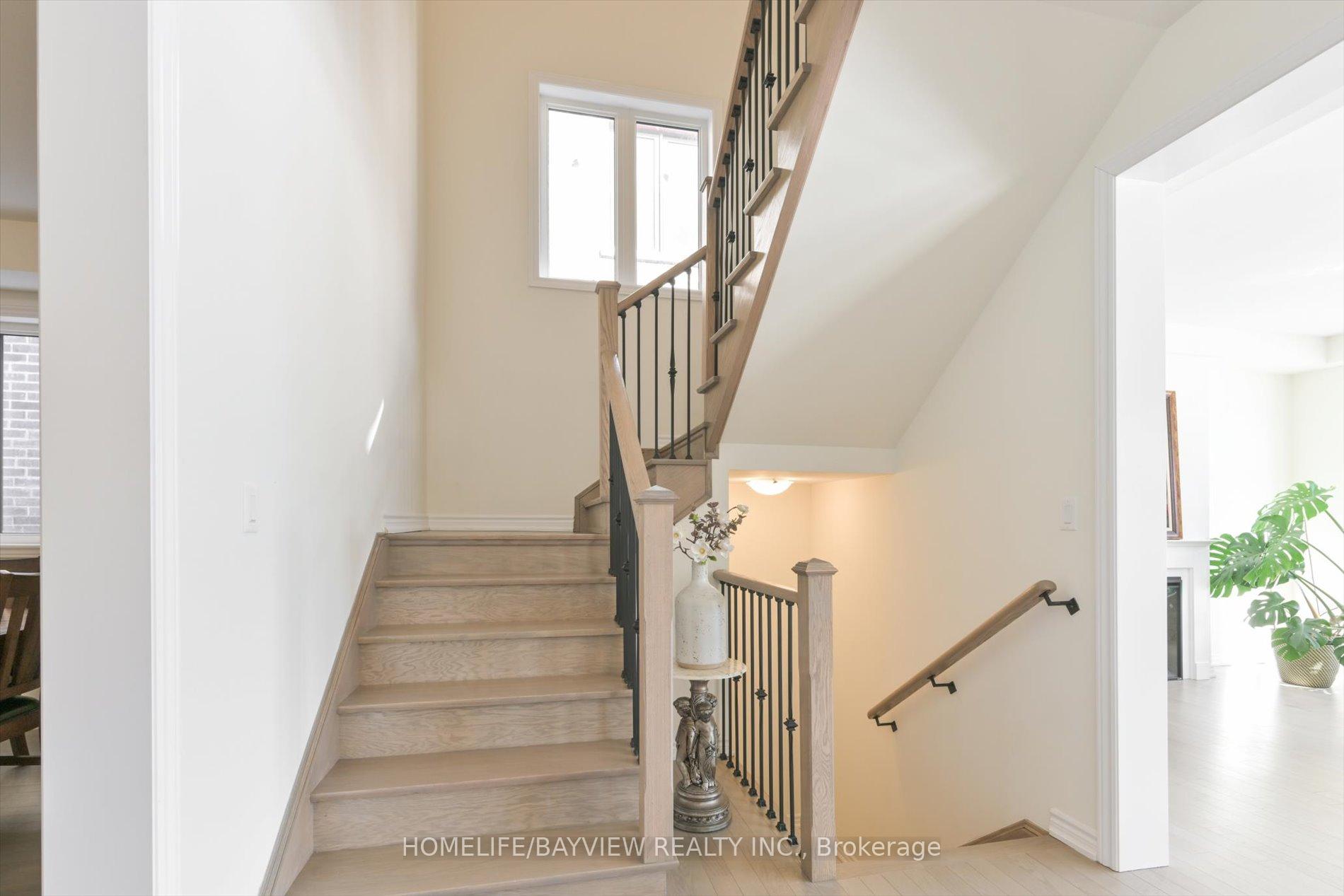 Photo 22 of 115 Halldorson Avenue, Aurora, Bayview Northeast — HOMEH