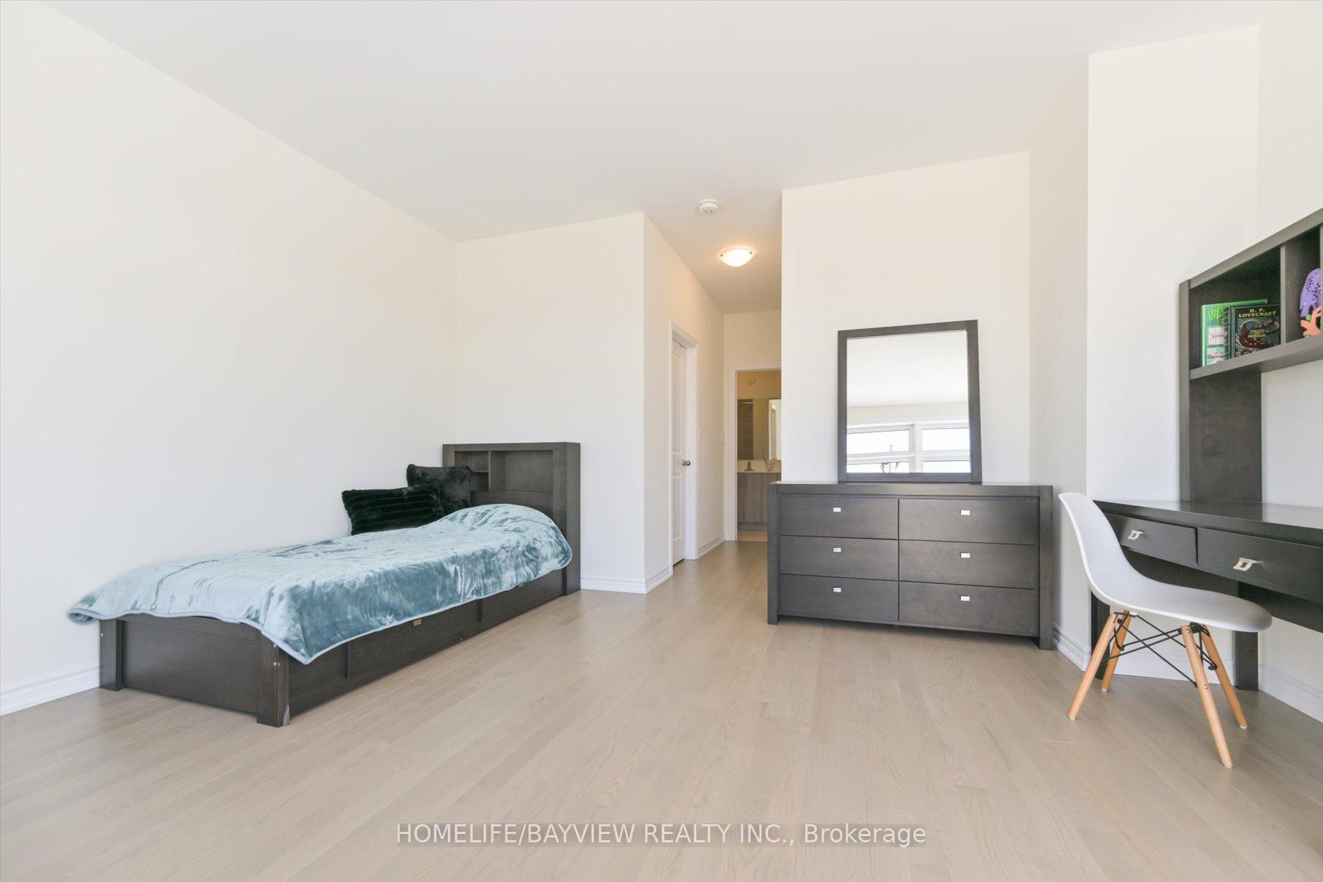 Photo 36 of 115 Halldorson Avenue, Aurora, Bayview Northeast — HOMEH