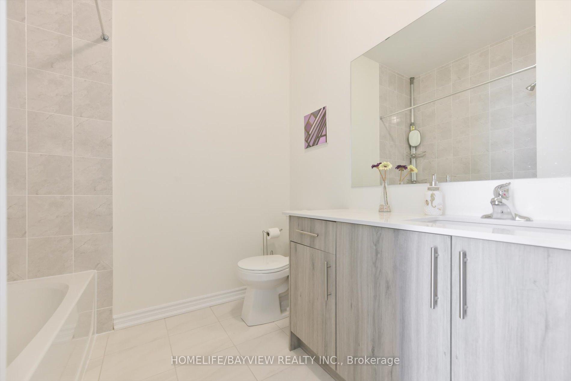 Photo 37 of 115 Halldorson Avenue, Aurora, Bayview Northeast — HOMEH