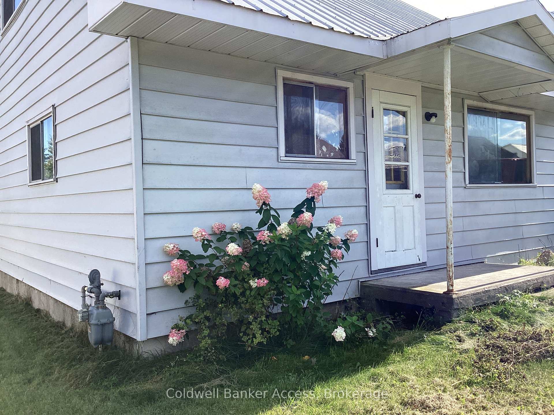 Photo 1 of 11 Laurentian Street, Deep River — HOMEH