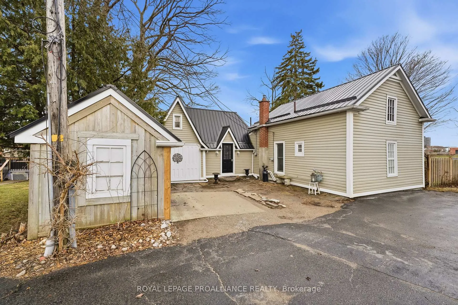 Photo 6 of 193 Henry Street, Quinte West, Trenton Ward — HOMEH