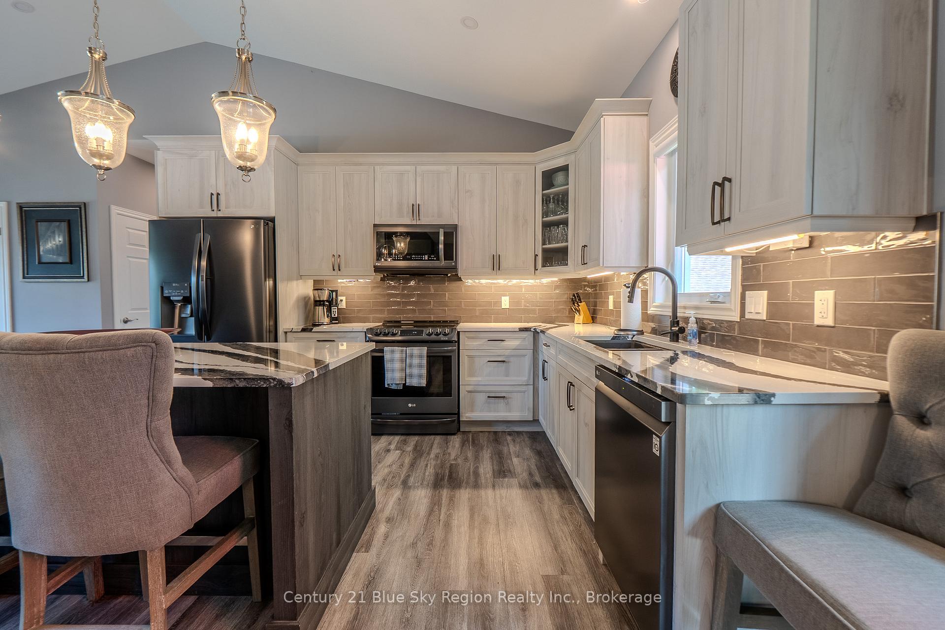 Photo 10 of 390 King Street, Callander — HOMEH