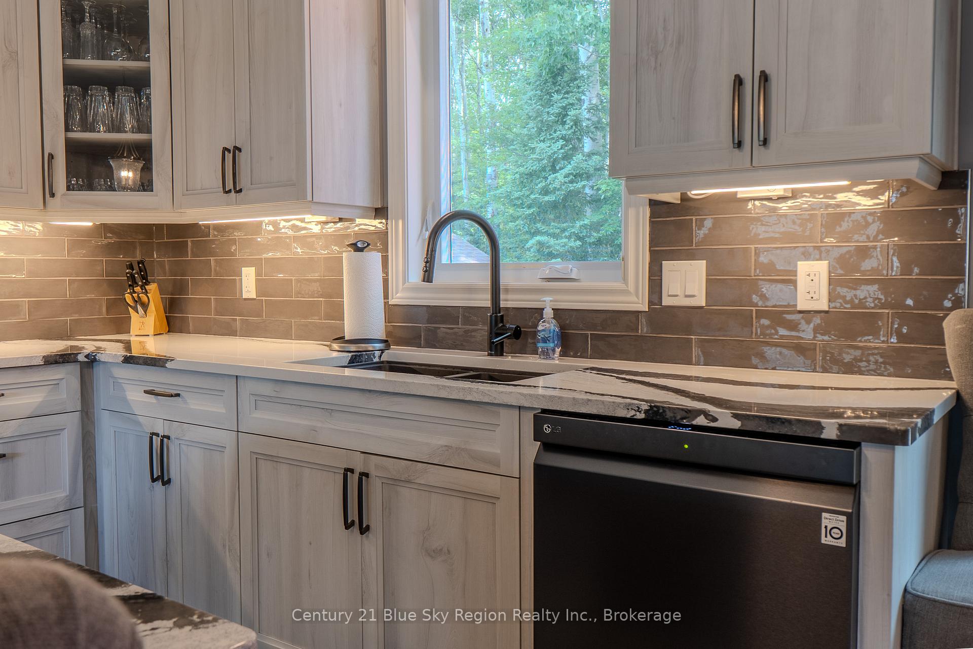 Photo 11 of 390 King Street, Callander — HOMEH
