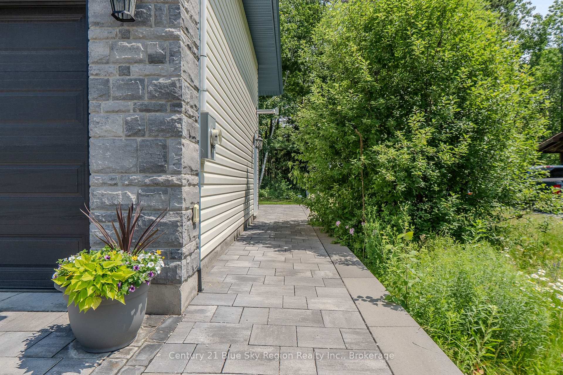 Photo 32 of 390 King Street, Callander — HOMEH