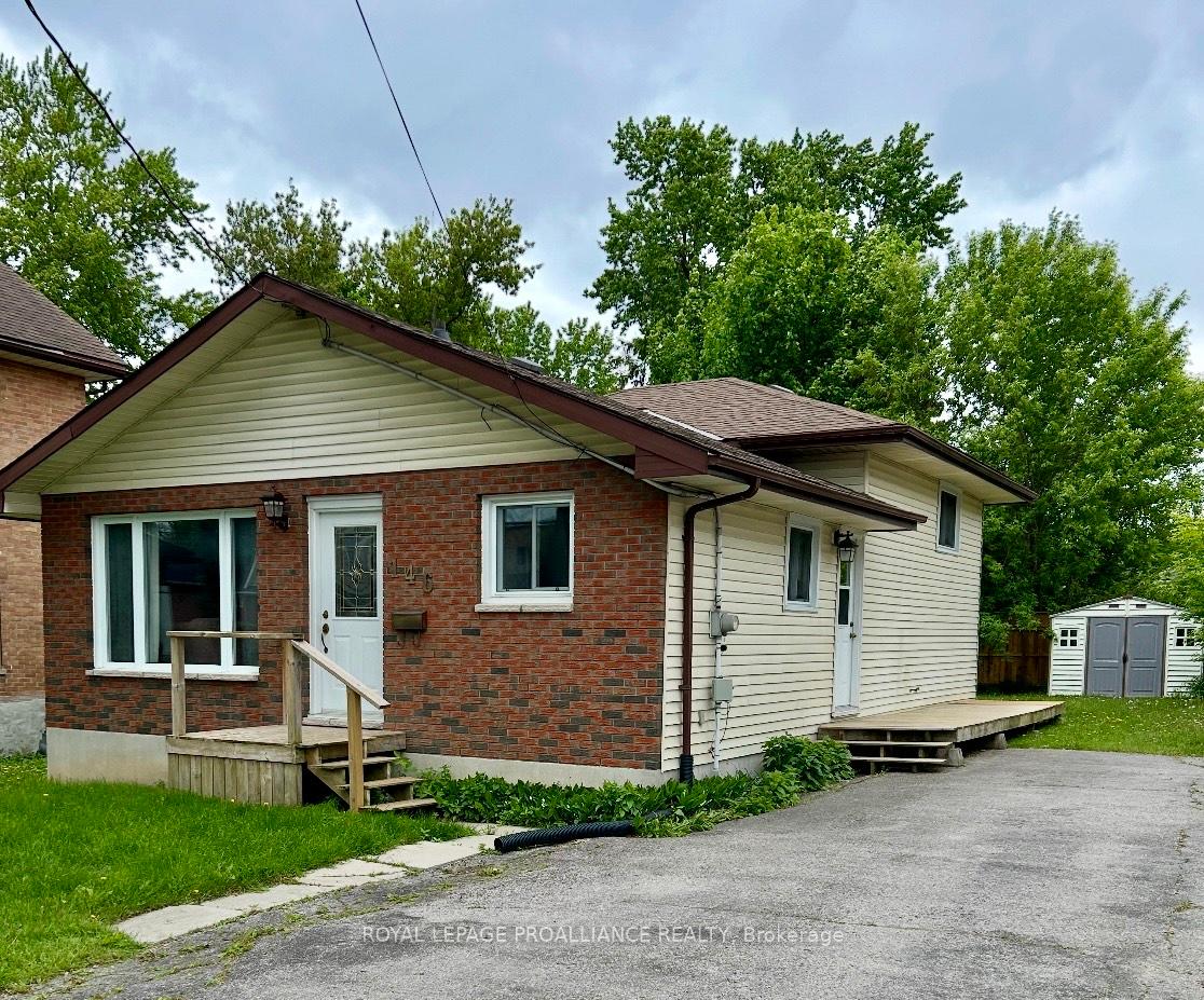 Photo 1 of 146 Albert Street, Belleville, Belleville Ward — HOMEH
