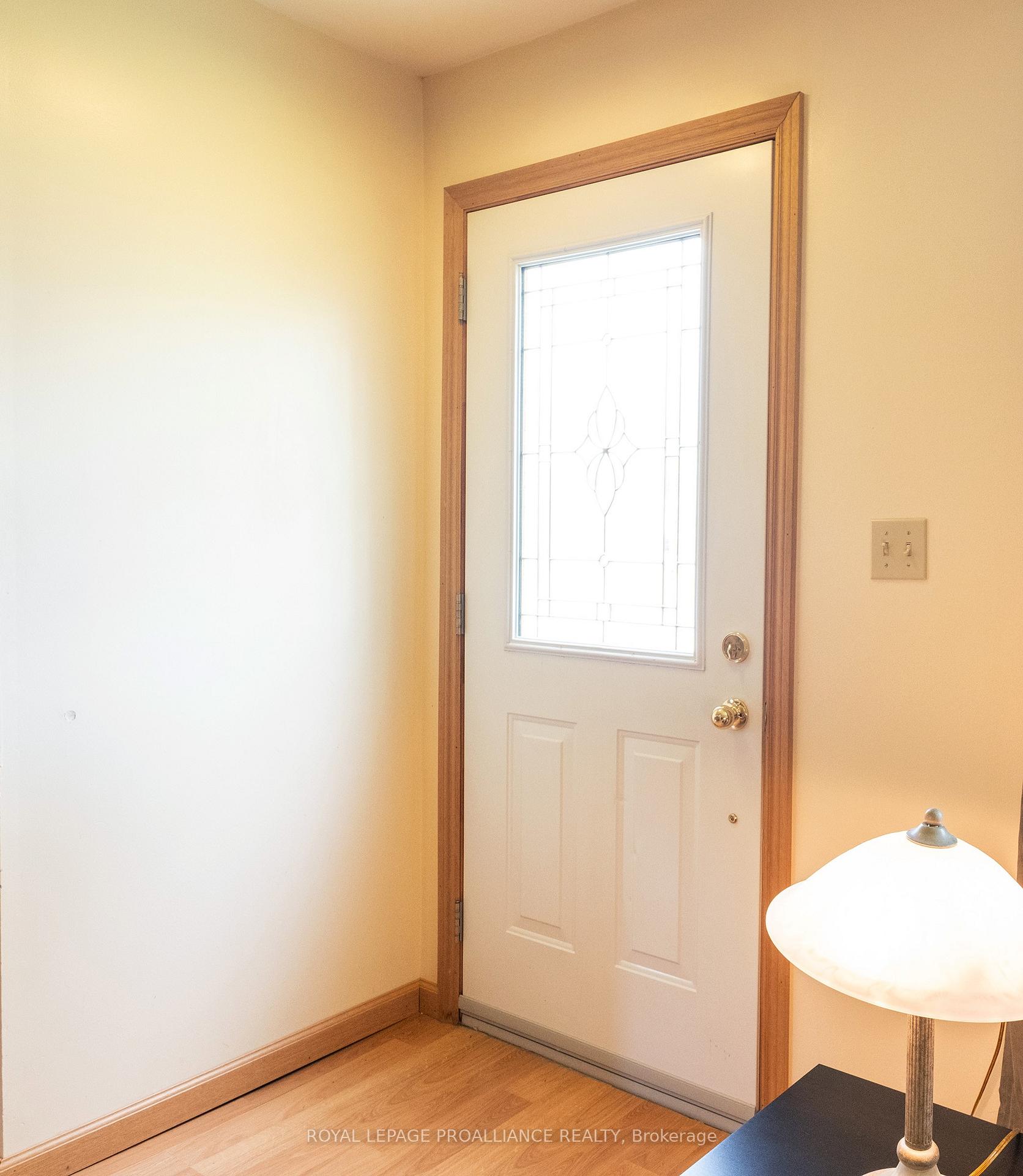Photo 4 of 146 Albert Street, Belleville, Belleville Ward — HOMEH