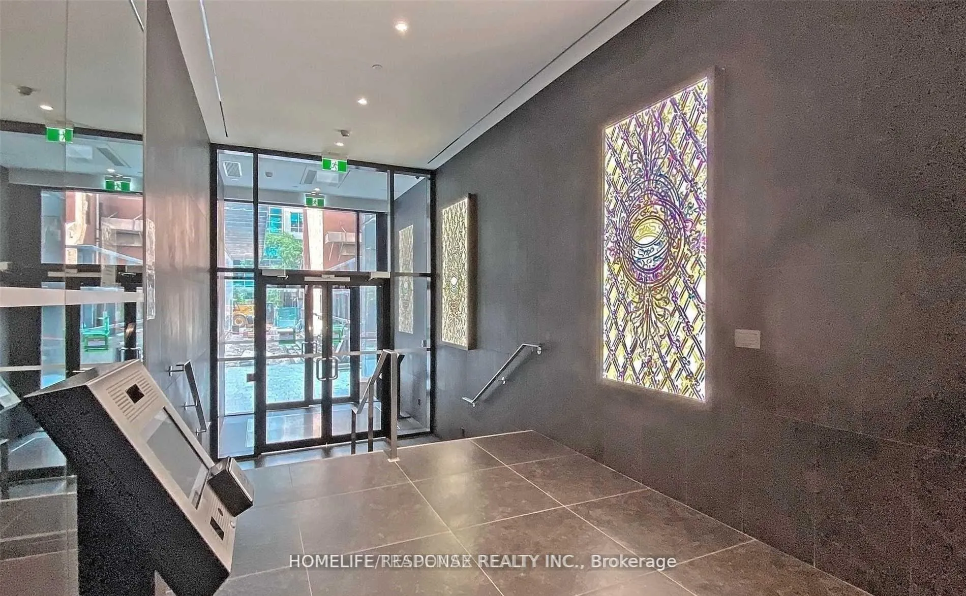 Photo 5 of Unit 2706, 25 Richmond Street E, Toronto, Church-Yonge Corridor — HOMEH