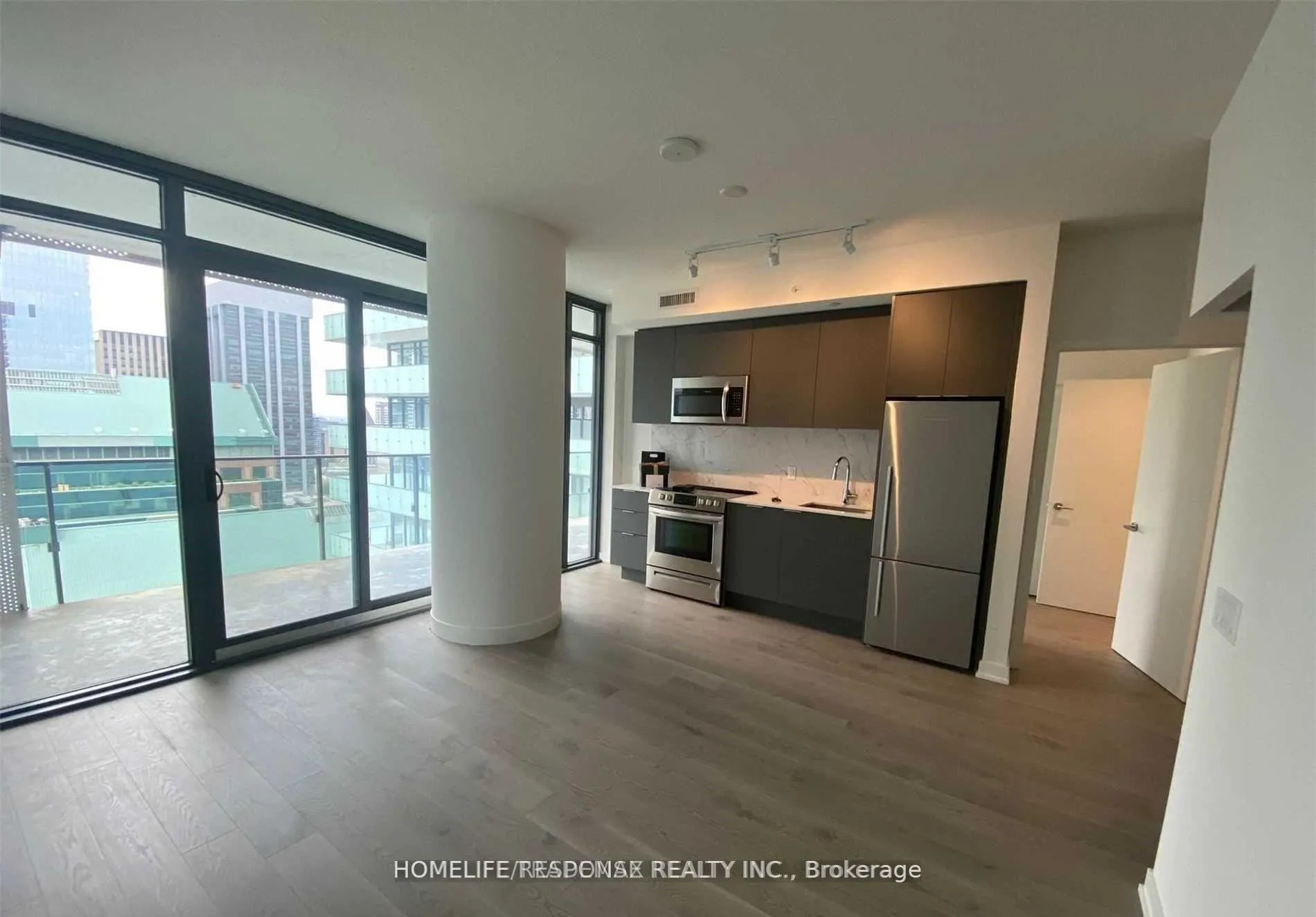 Photo 8 of Unit 2706, 25 Richmond Street E, Toronto, Church-Yonge Corridor — HOMEH