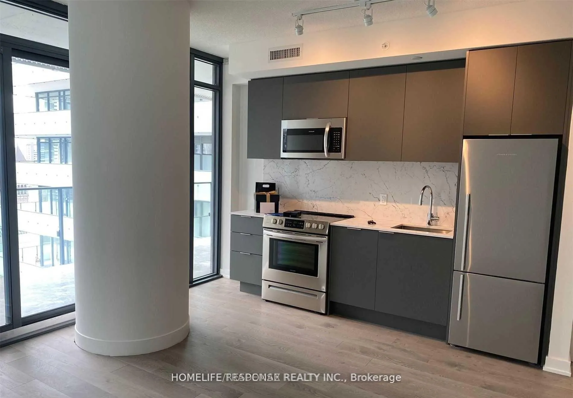 Photo 13 of Unit 2706, 25 Richmond Street E, Toronto, Church-Yonge Corridor — HOMEH