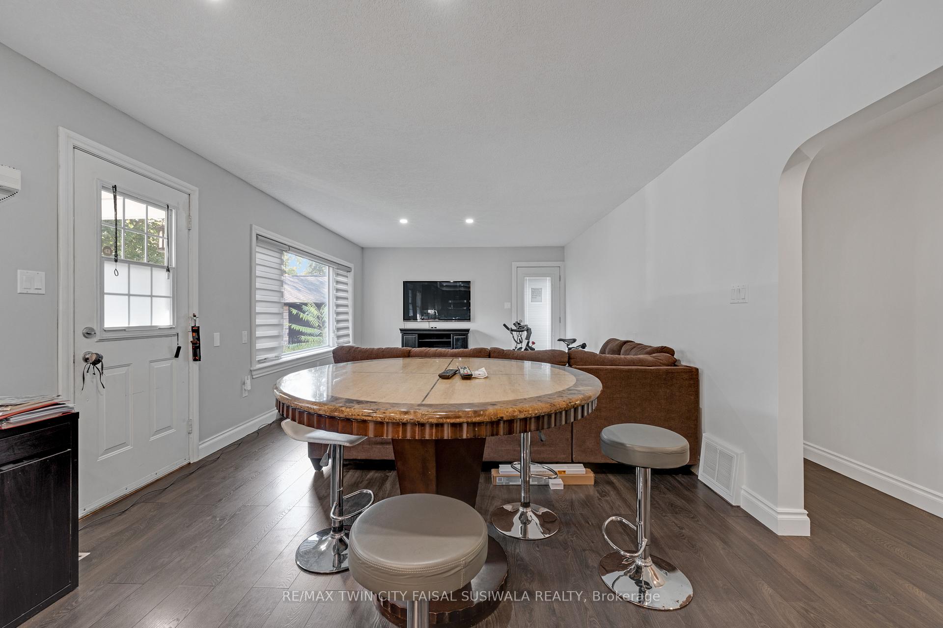 Photo 8 of 196 West River Road, Cambridge — HOMEH