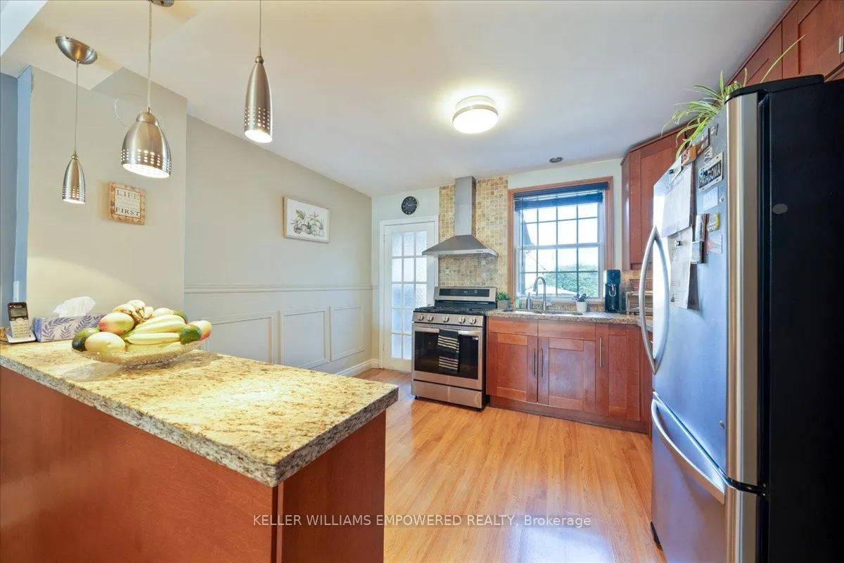 Photo 7 of 638 Winona Drive, Toronto, Oakwood Village — HOMEH