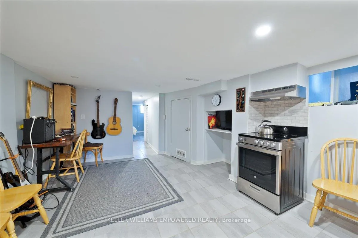 Photo 34 of 638 Winona Drive, Toronto, Oakwood Village — HOMEH