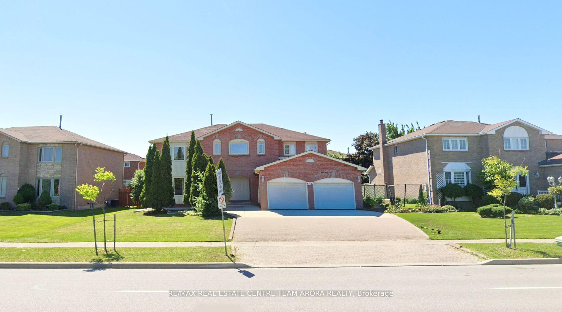 Front of 387 Ray Lawson Boulevard