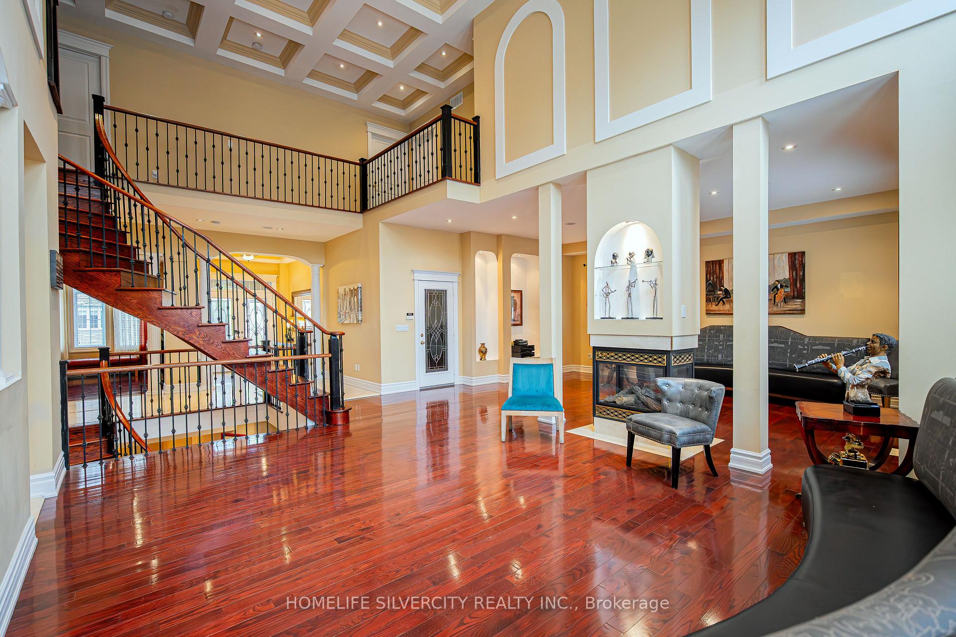 Photo 17 of 26 Jacob Brill Crescent, Brampton, Bram West — HOMEH