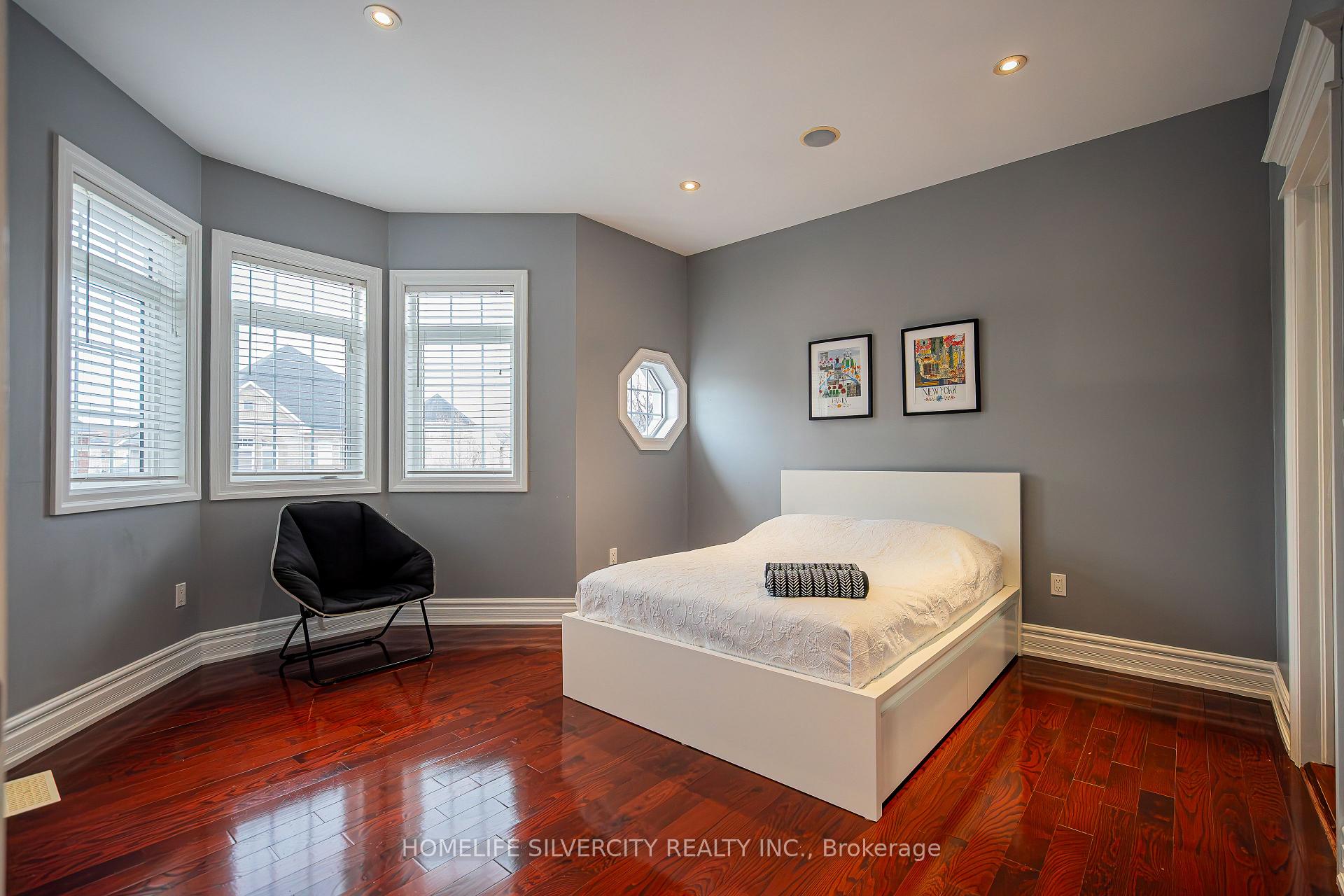 Photo 42 of 26 Jacob Brill Crescent, Brampton, Bram West — HOMEH