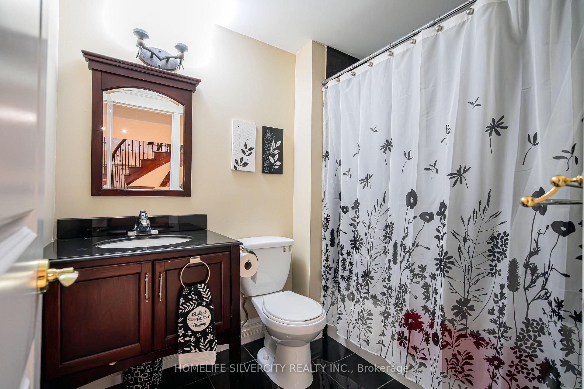 Photo 31 of 26 Jacob Brill Crescent, Brampton, Bram West — HOMEH