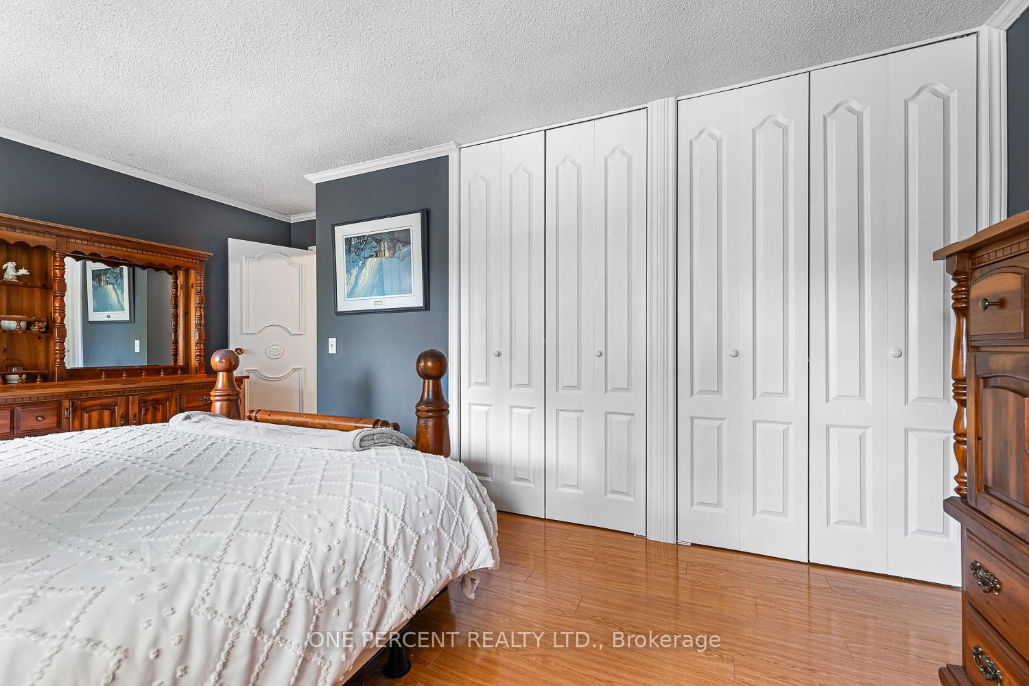 Photo 24 of 103 Royal Palm Drive, Brampton, Heart Lake East — HOMEH