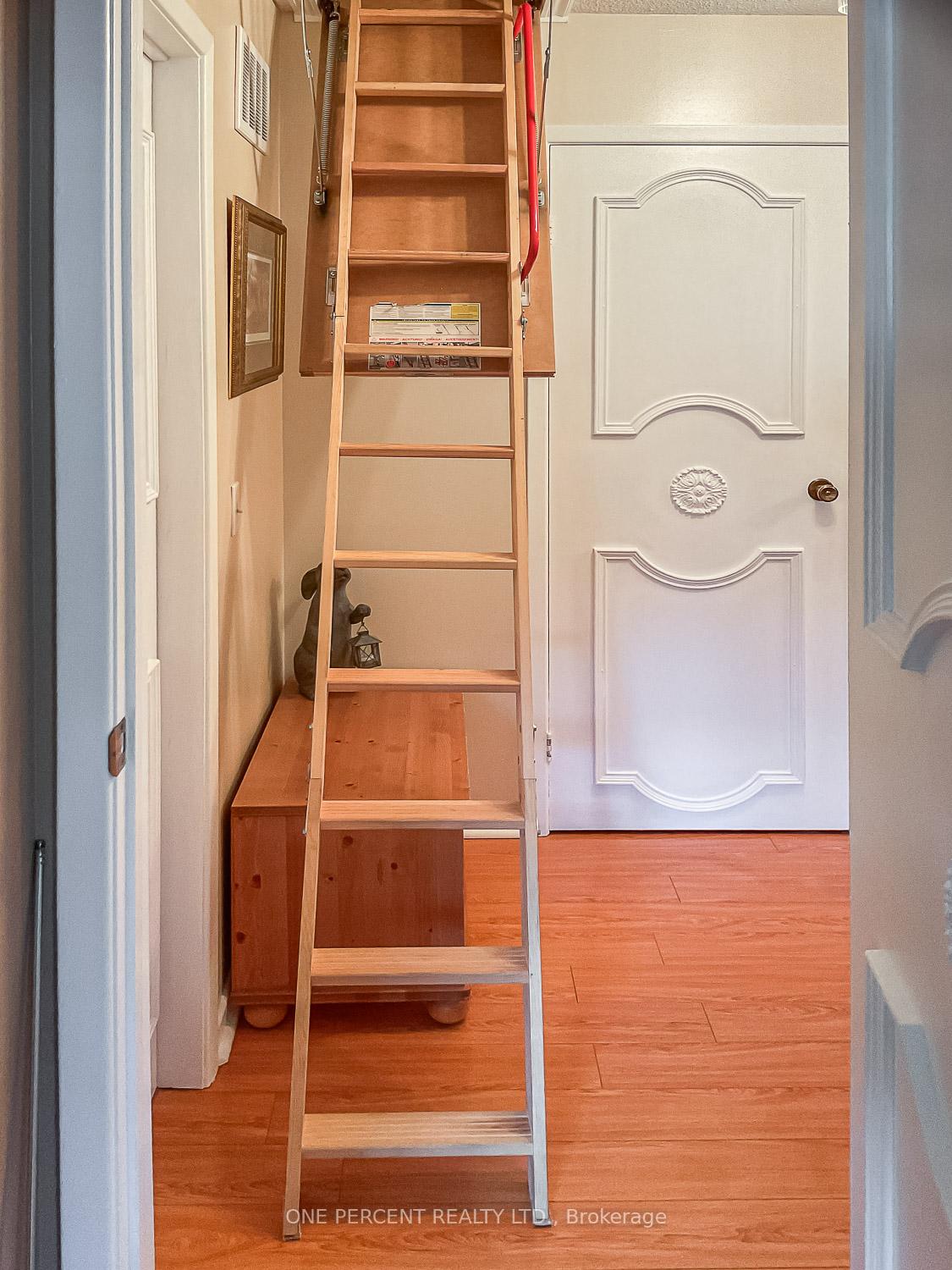 Photo 26 of 103 Royal Palm Drive, Brampton, Heart Lake East — HOMEH