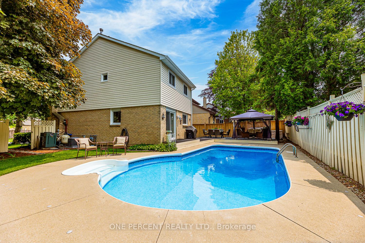 Photo 33 of 103 Royal Palm Drive, Brampton, Heart Lake East — HOMEH