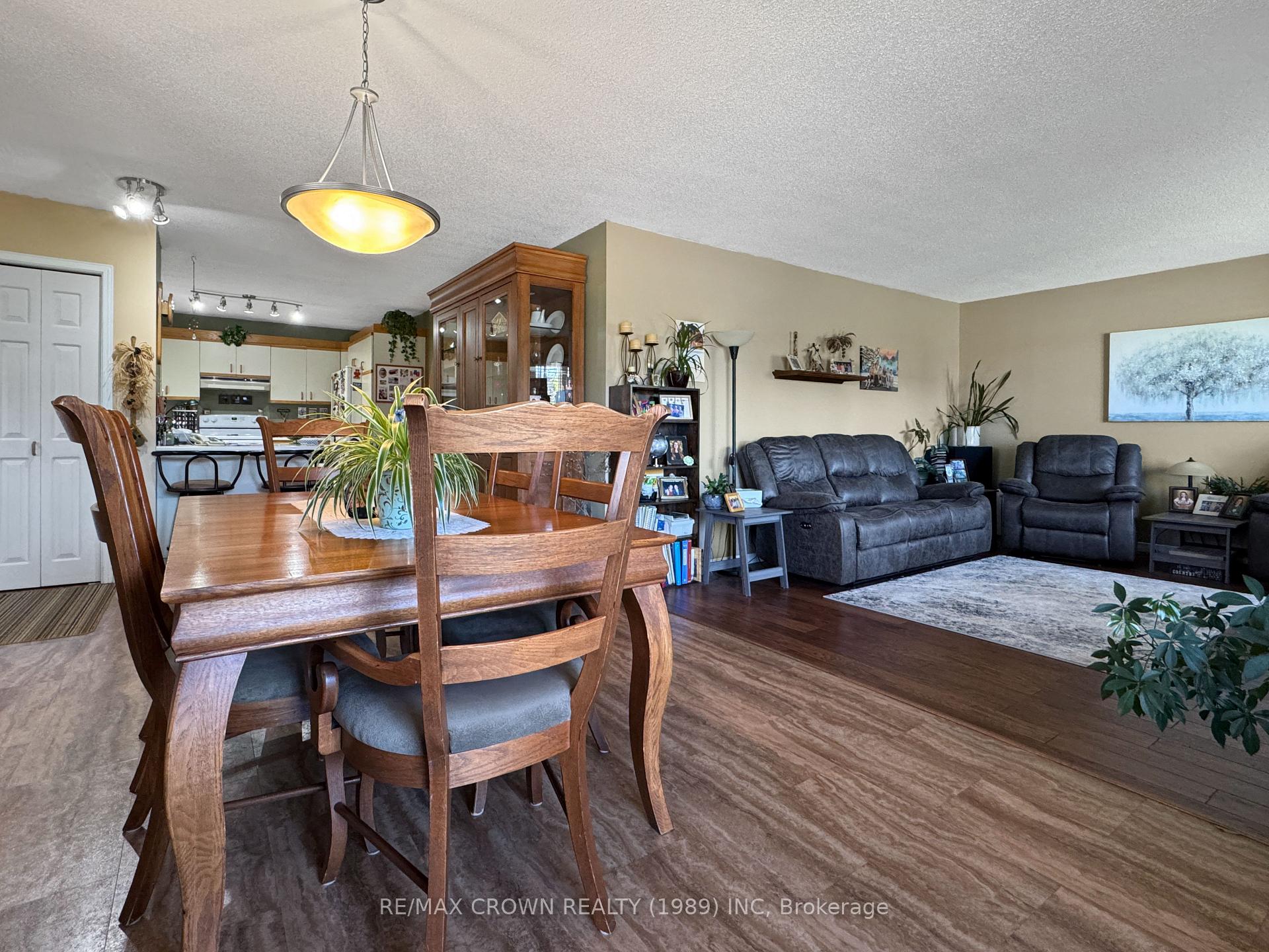 Photo 7 of 1012 Prince Street, Hearst — HOMEH