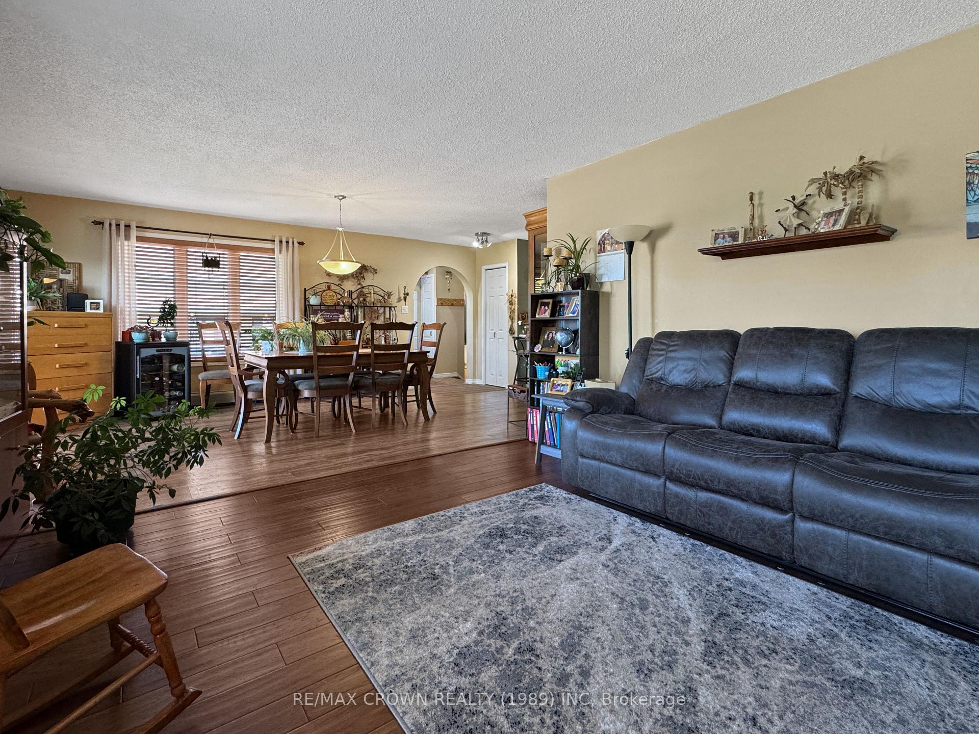 Photo 8 of 1012 Prince Street, Hearst — HOMEH