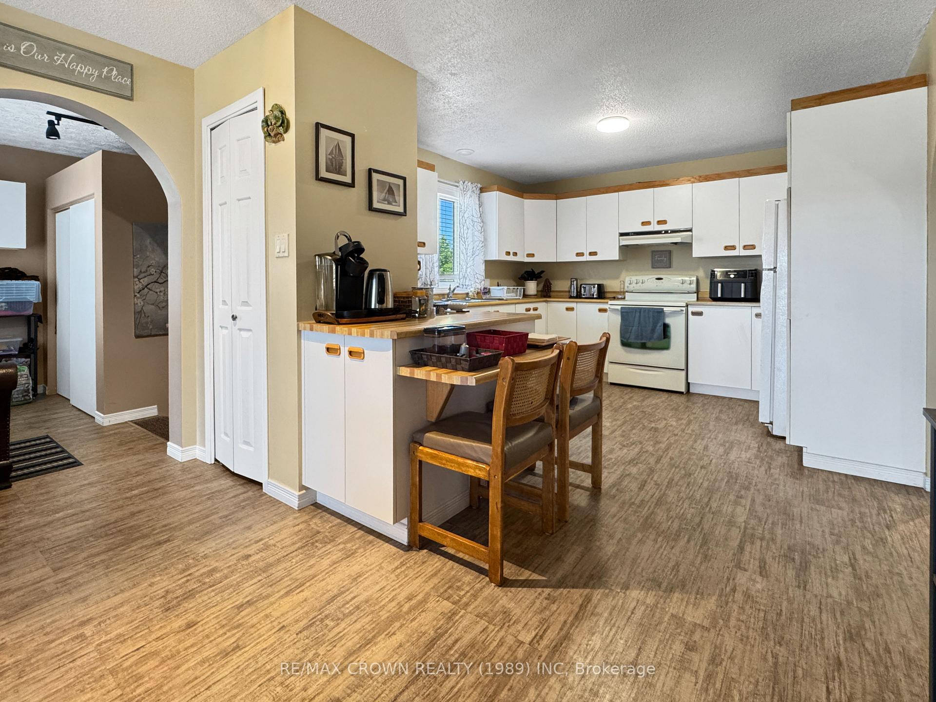 Photo 33 of 1012 Prince Street, Hearst — HOMEH