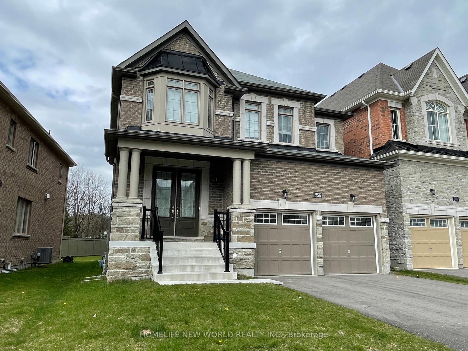 Photo 1 of 256 Conklin Crescent, Aurora, Rural Aurora — HOMEH