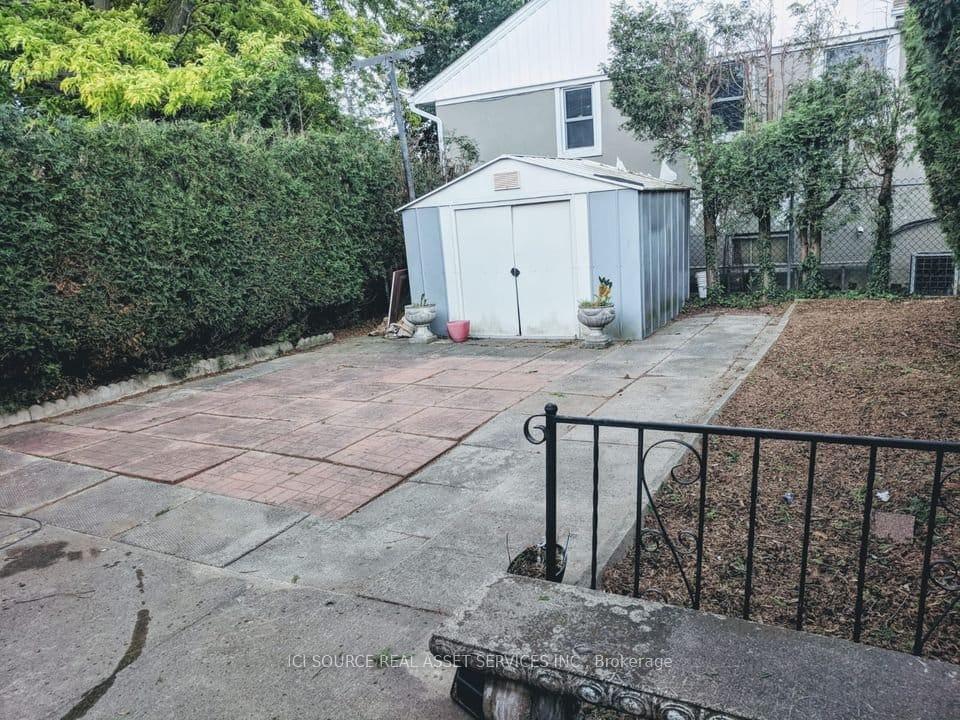 Photo 14 of 934 Lawrence Road, Hamilton, Rosedale — HOMEH