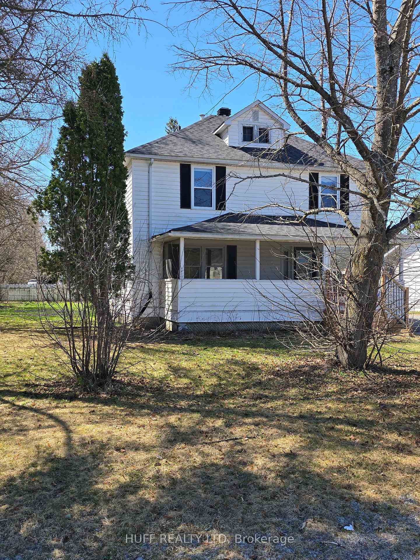 Photo 2 of 16 Seventh Avenue, Englehart — HOMEH