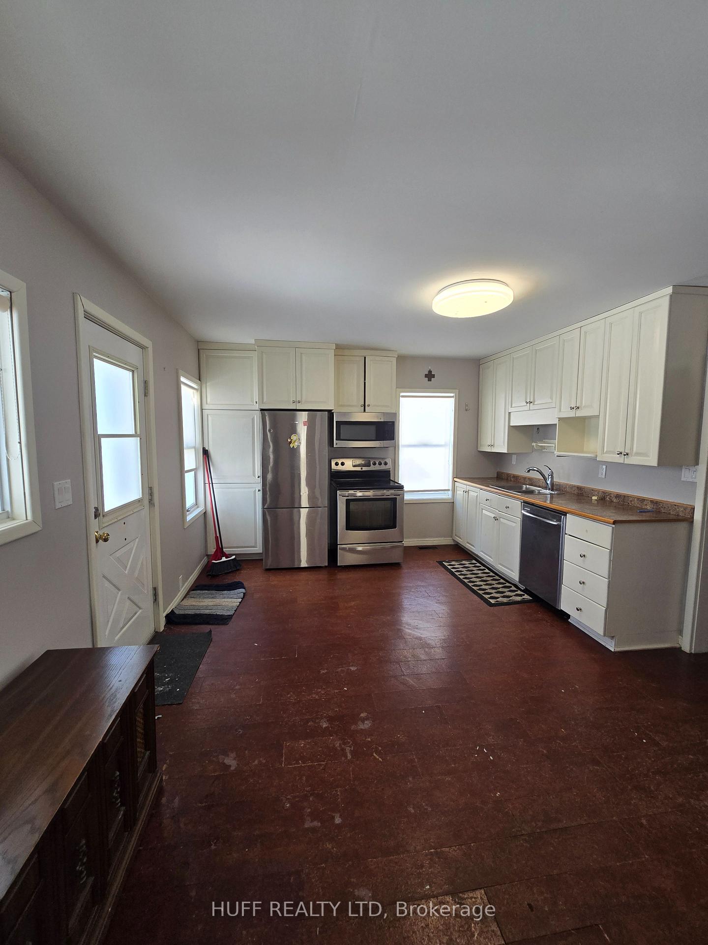 Photo 5 of 16 Seventh Avenue, Englehart — HOMEH