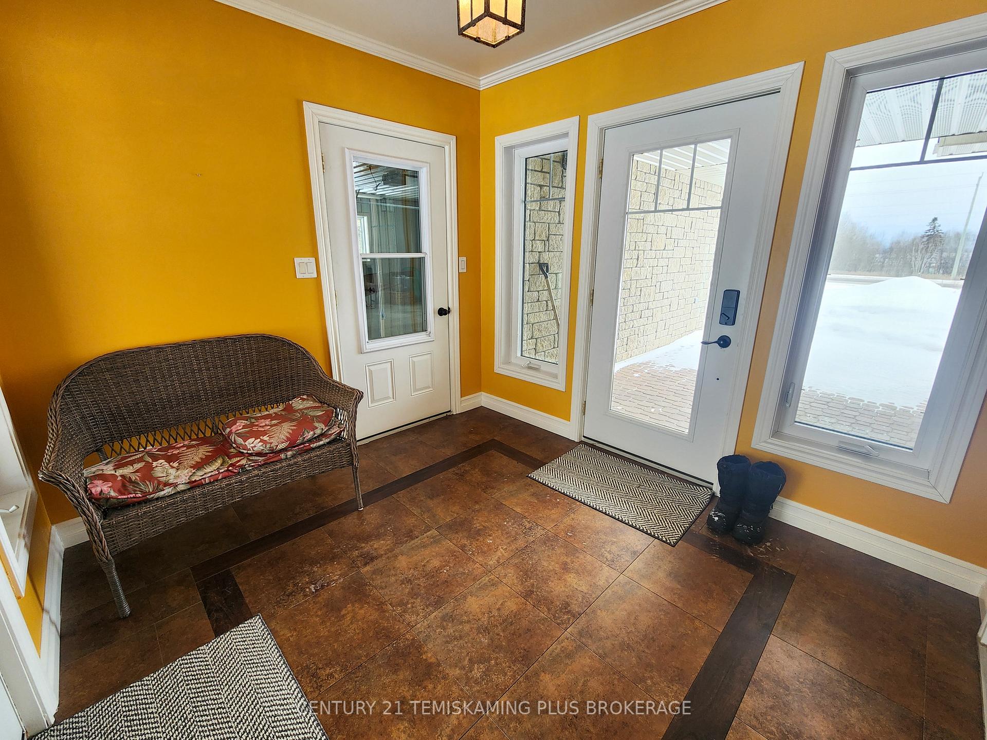 Photo 5 of 331475 Highway 11, Armstrong, Earlton — HOMEH