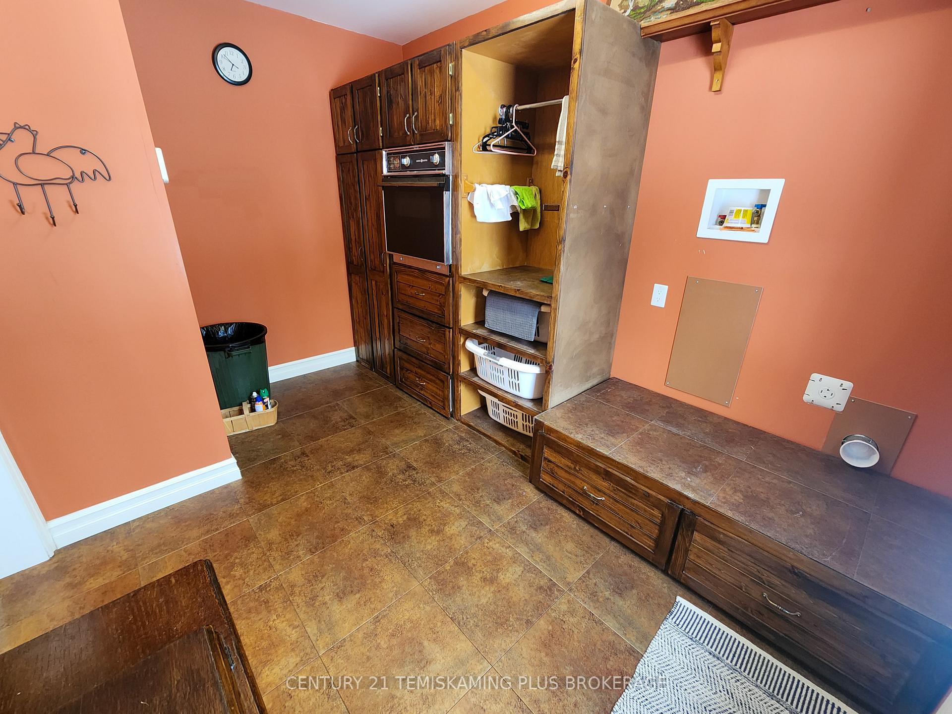 Photo 8 of 331475 Highway 11, Armstrong, Earlton — HOMEH