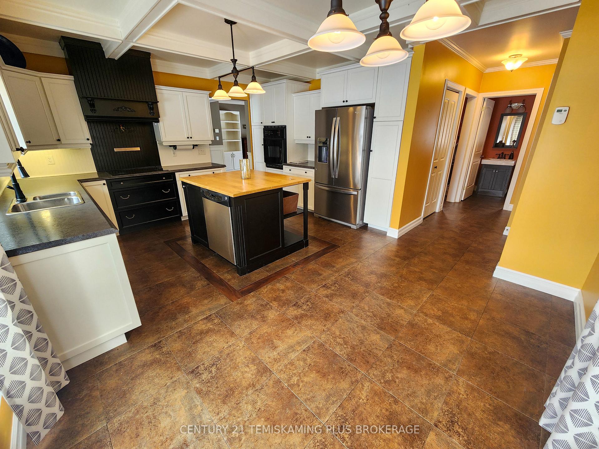 Photo 10 of 331475 Highway 11, Armstrong, Earlton — HOMEH