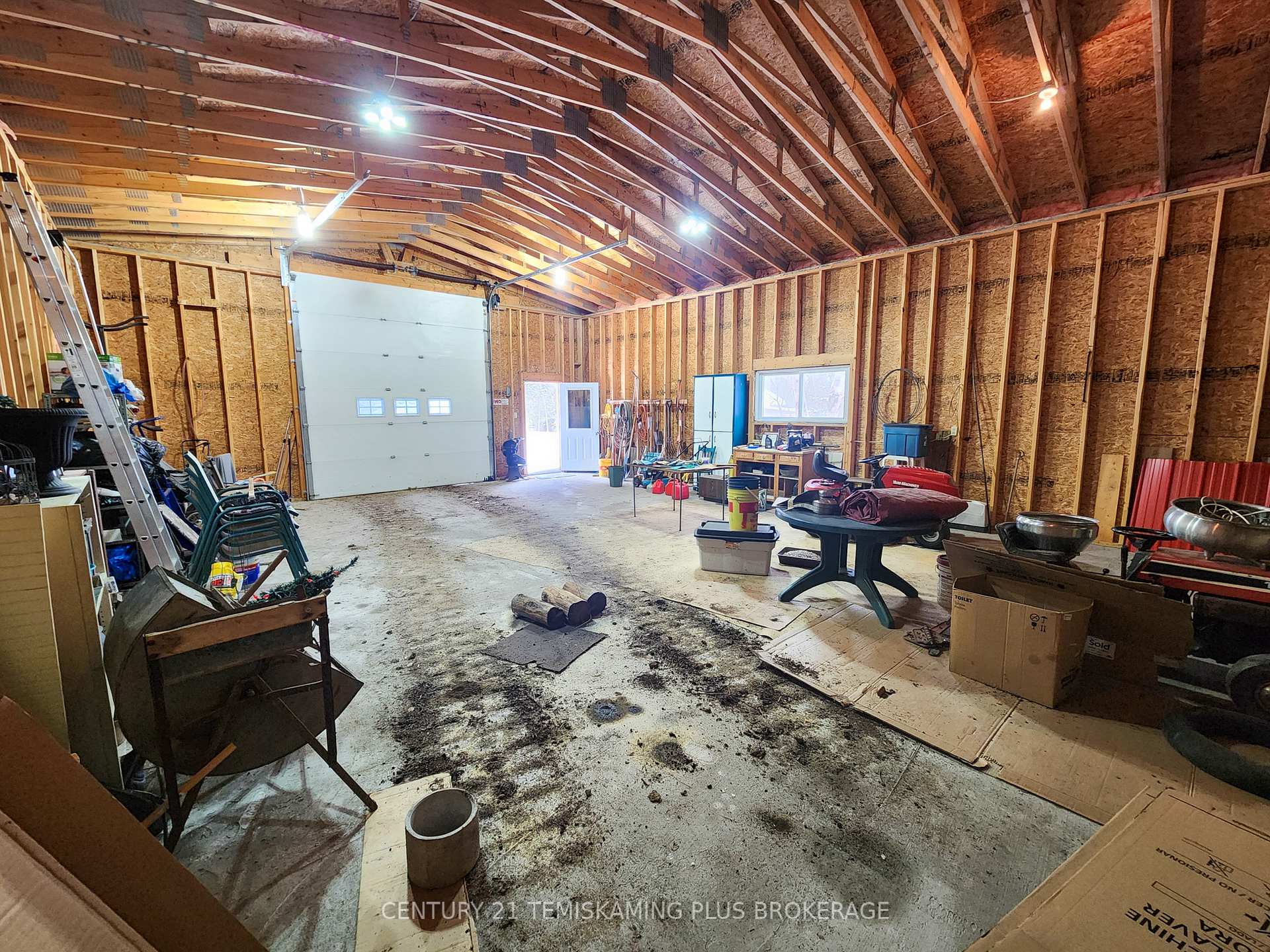 Photo 39 of 331475 Highway 11, Armstrong, Earlton — HOMEH