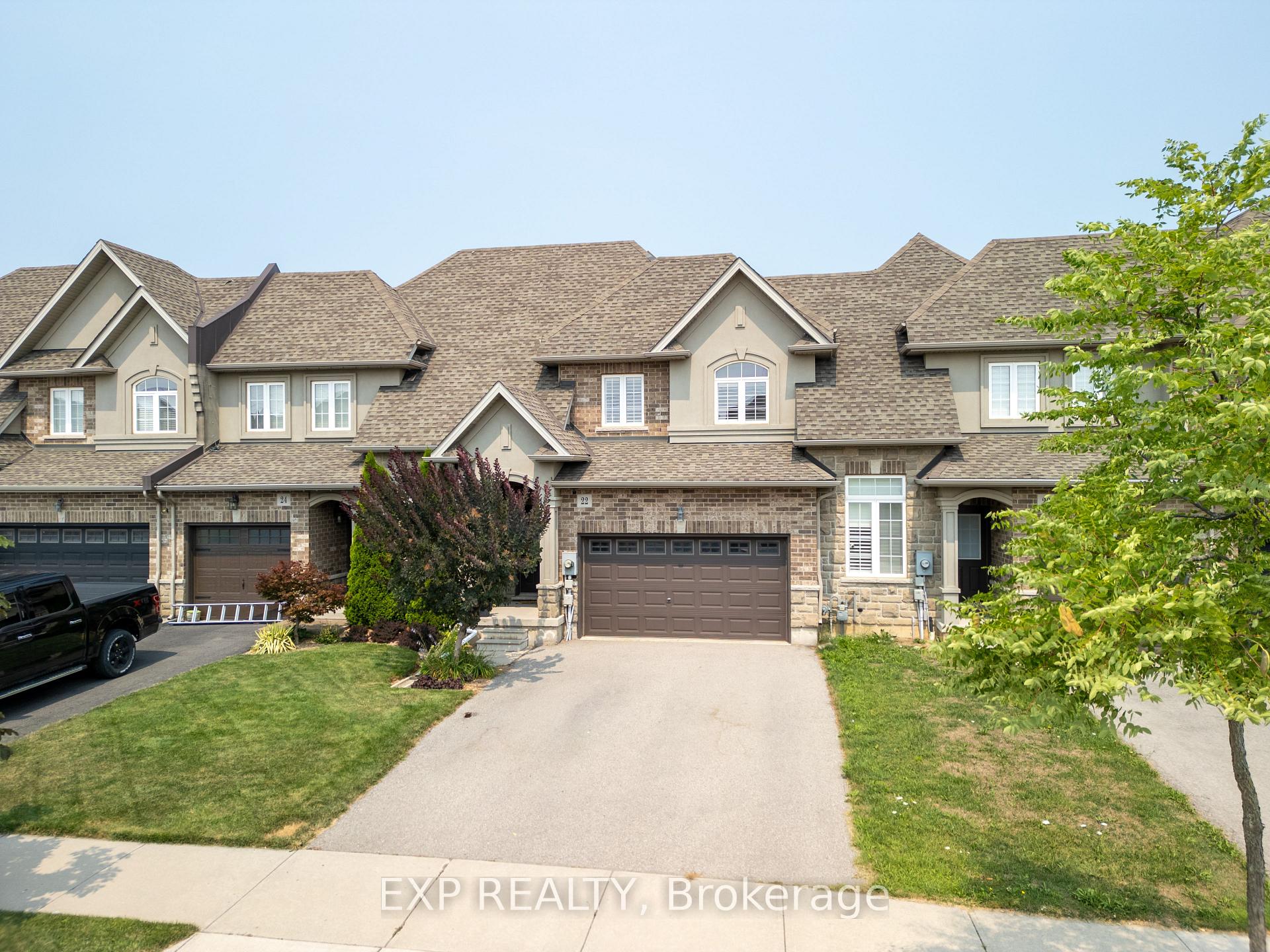 Photo 8 of 22 Madonna Drive, Hamilton, Carpenter — HOMEH