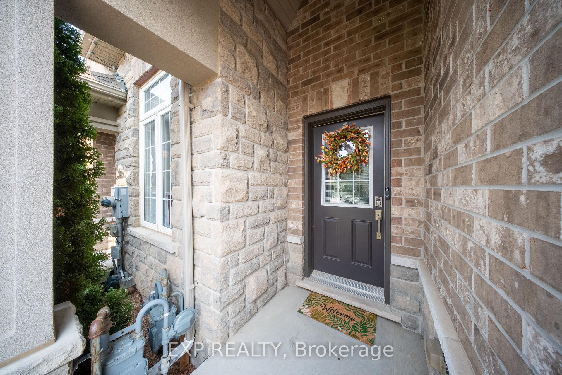 Photo 9 of 22 Madonna Drive, Hamilton, Carpenter — HOMEH